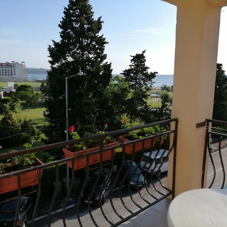 Ivet Guest House Обзор Экстерьер фото